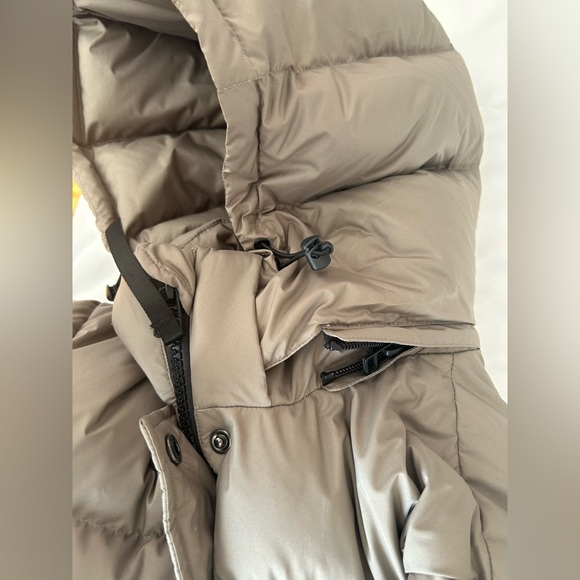 QUINCE Responsible Down Puffer Jacket Size: XS Taupe - NWOT Heavy Long Warm Luxe - Picture 13 of 15
